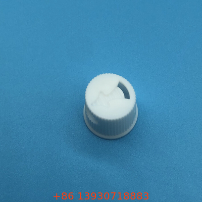 Efficient Carburetor Cleaner Applicator for Automotive Maintenance - Precise and Easy to Use