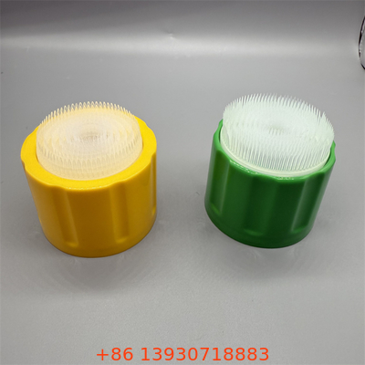 Compact Foam cleaner valve for personal care products with gentle foam dispersion