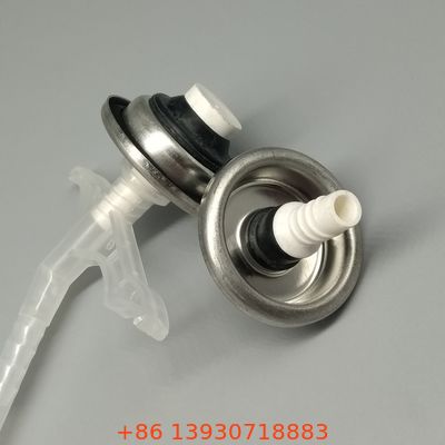 Efficient and Low-Pressure PU Foam Spray Valve for Two-Component Foam Kits with Complete Product Evacuation and Minimal Waste.