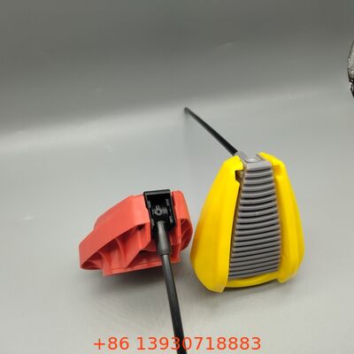 Durable BPA-Free Two way spray cap for household cleaning containers with ergonomic grip